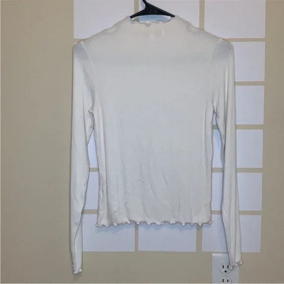 Women's Cream Long Sleeve Top - Picture 7 of 8
